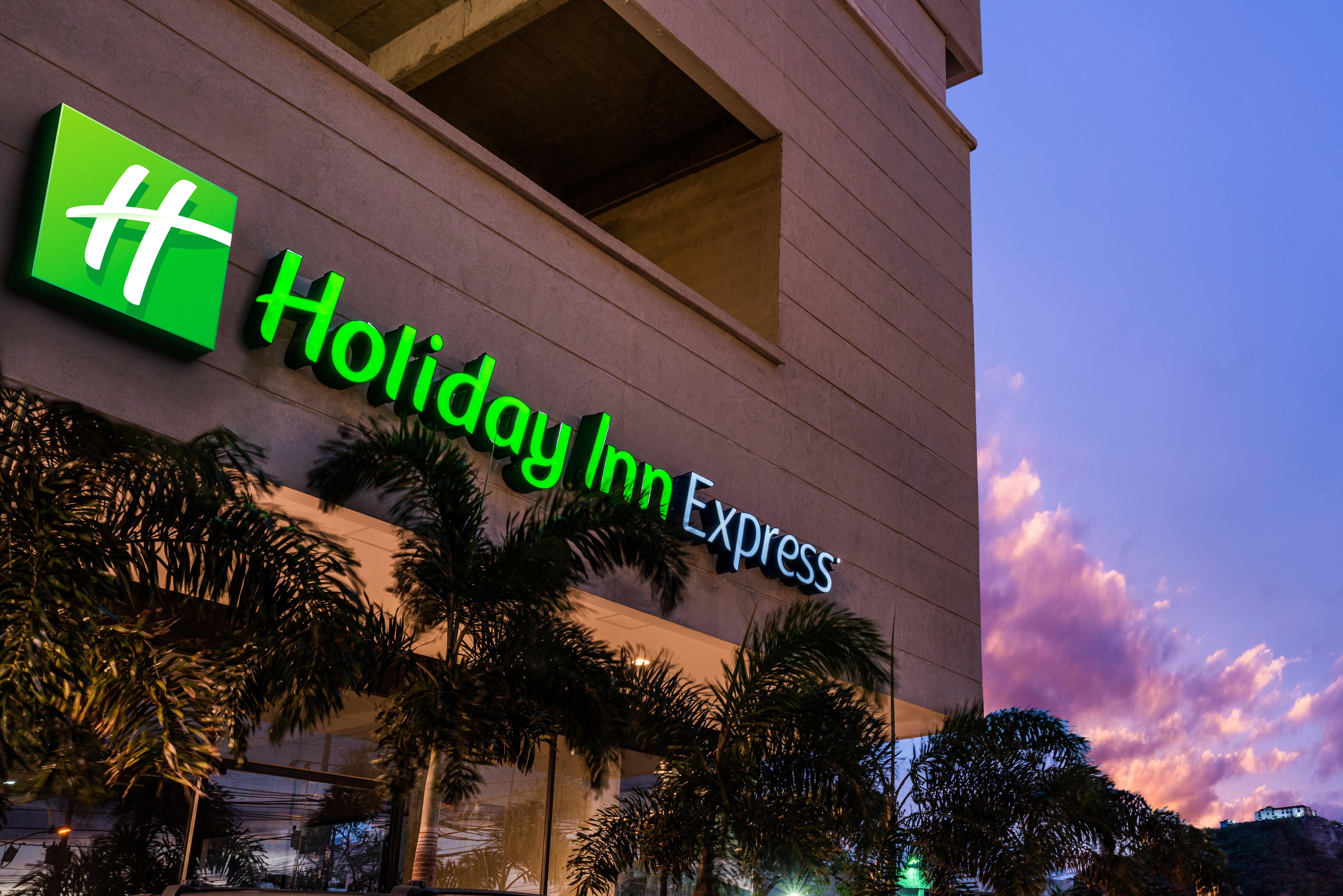 Holiday Inn Express Cartagena Manga, An Ihg Hotel Exterior photo